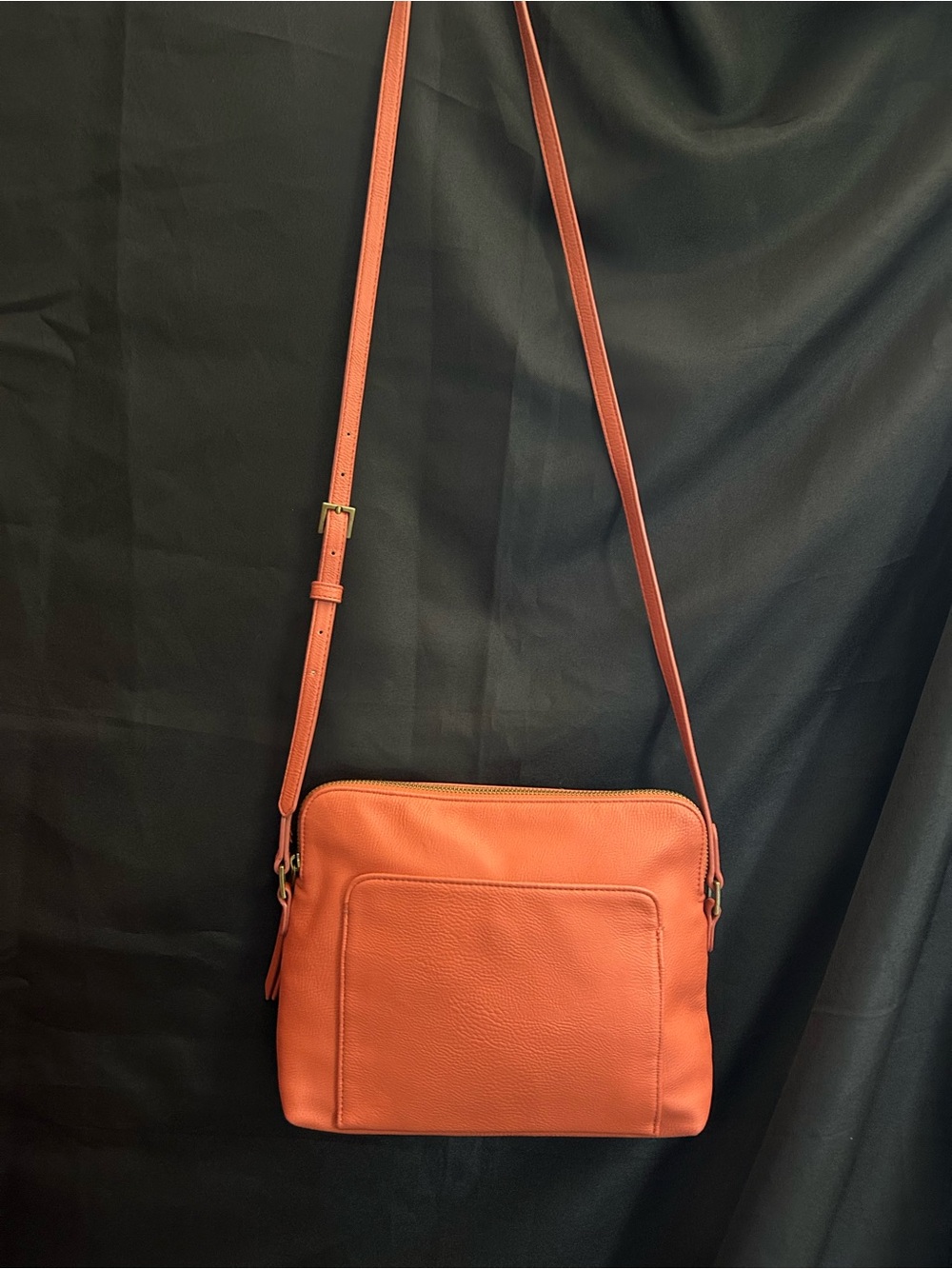 Universal Thread Women's Compact Orange Crossbody Shoulder Bag Purse